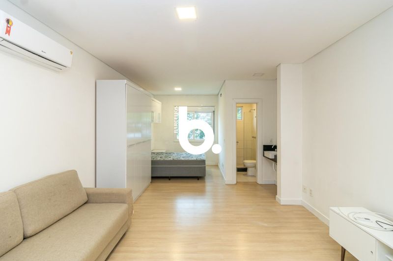 Apartamento Mobiliado de 1 Dormitório com 39m² Próximo à UFRGS no Centro Histórico