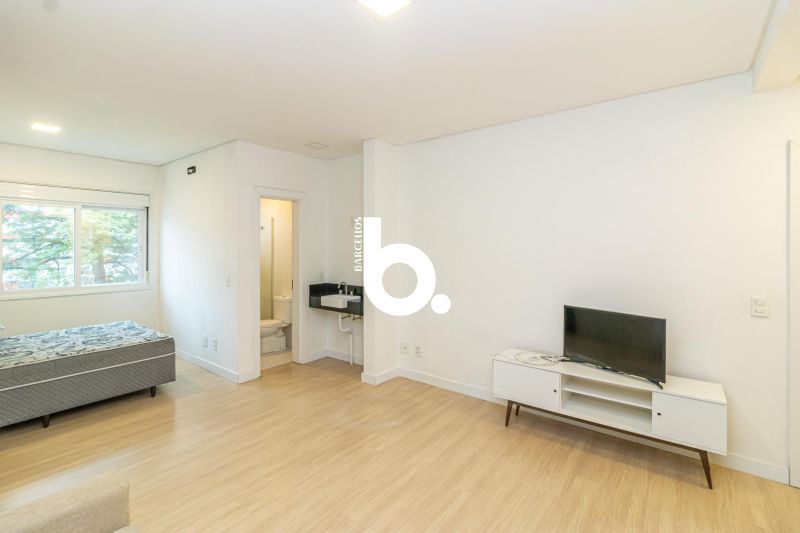 Apartamento Mobiliado de 1 Dormitório com 39m² Próximo à UFRGS no Centro Histórico