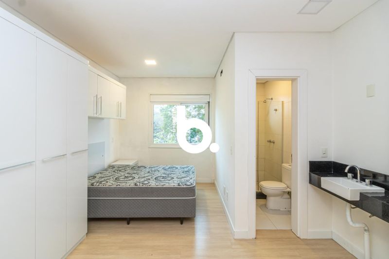 Apartamento Mobiliado de 1 Dormitório com 39m² Próximo à UFRGS no Centro Histórico