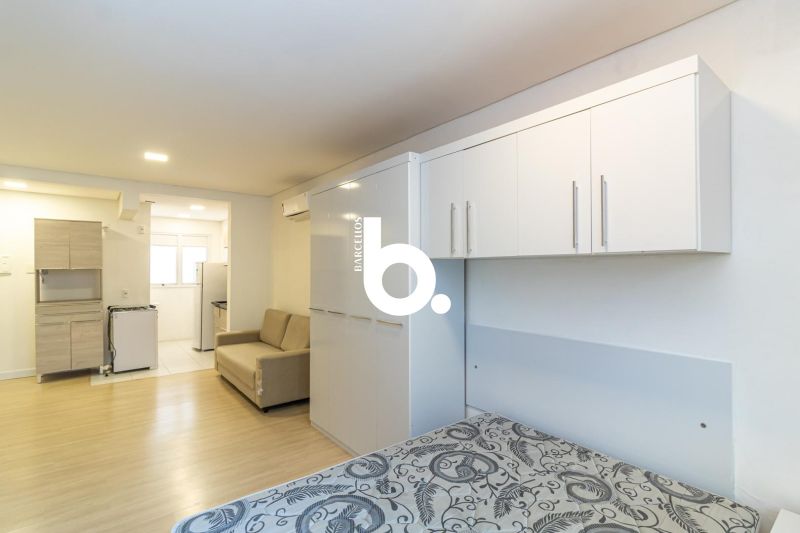 Apartamento Mobiliado de 1 Dormitório com 39m² Próximo à UFRGS no Centro Histórico