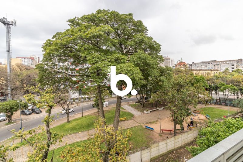Apartamento Mobiliado de 1 Dormitório com 39m² Próximo à UFRGS no Centro Histórico