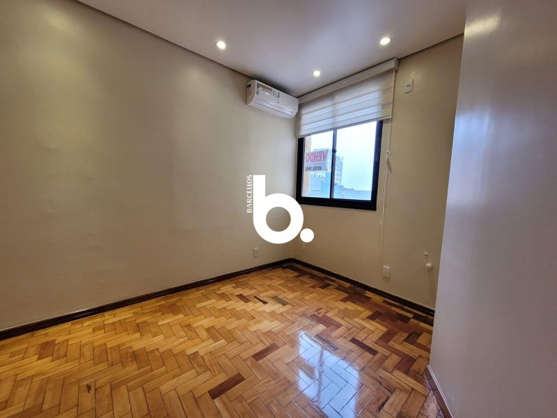Conjunto Comercial de 70m² Totalmente Reformado no Centro de Porto Alegre