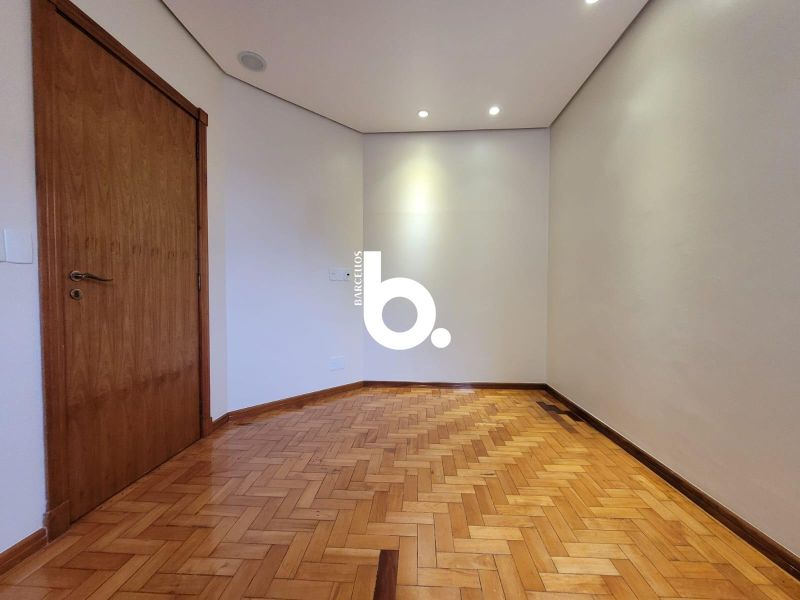 Conjunto Comercial de 70m² Totalmente Reformado no Centro de Porto Alegre