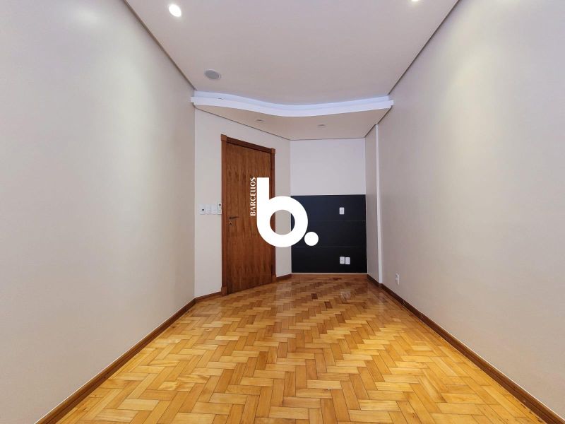 Conjunto Comercial de 70m² Totalmente Reformado no Centro de Porto Alegre