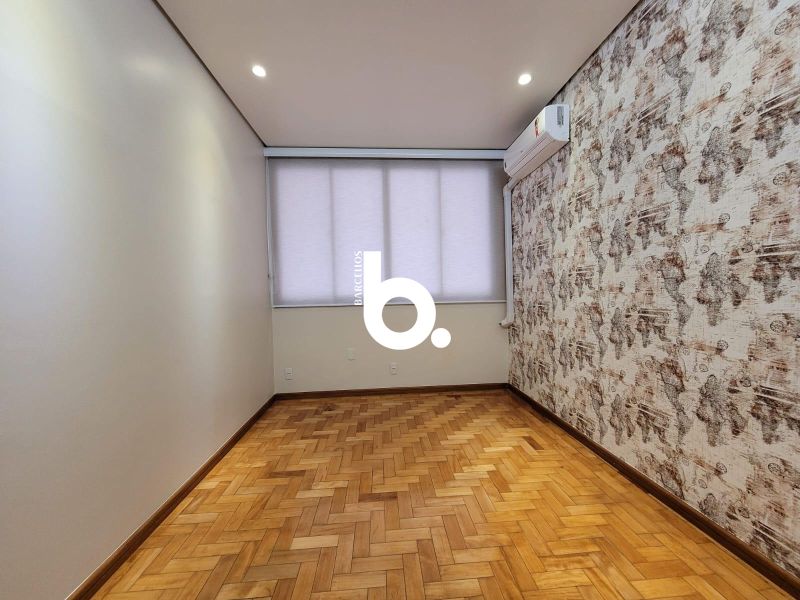 Conjunto Comercial de 70m² Totalmente Reformado no Centro de Porto Alegre