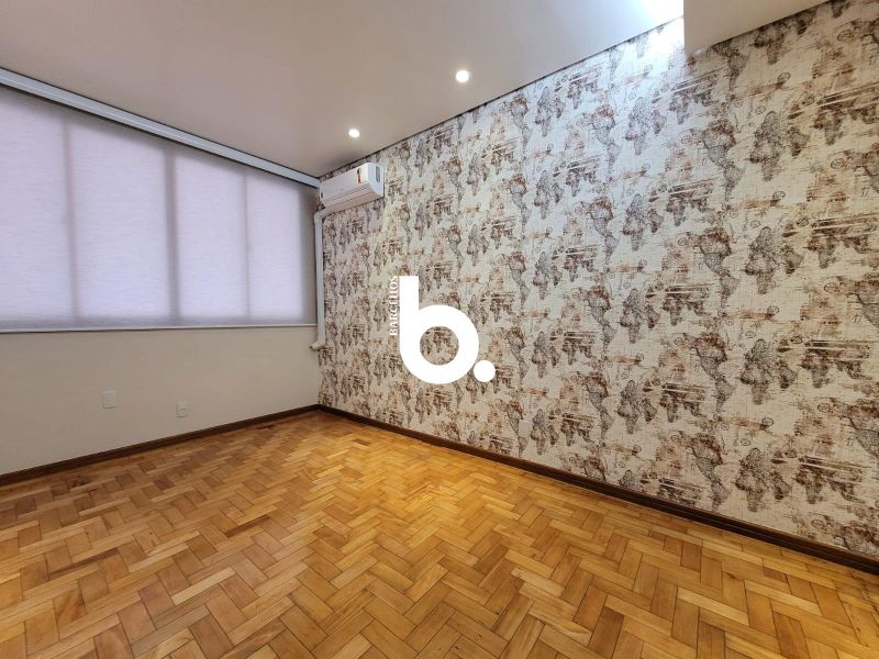 Conjunto Comercial de 70m² Totalmente Reformado no Centro de Porto Alegre