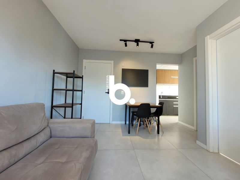 Apartamento Mobiliado de 1 Dormitório ao Lado da PUC com Infraestrutura Completa