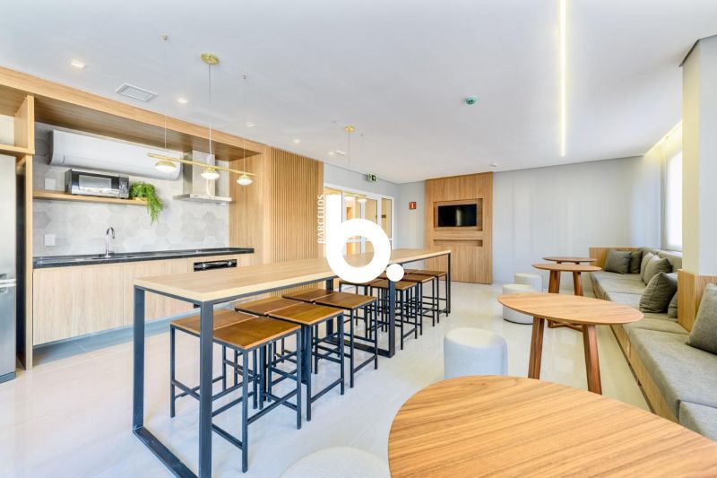 Apartamento Mobiliado de 1 Dormitório ao Lado da PUC com Infraestrutura Completa