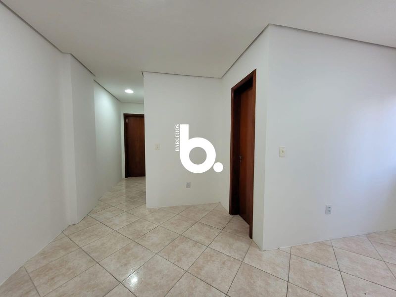 Apartamento de 2 Dormitórios com Living Amplo no Bairro Santana