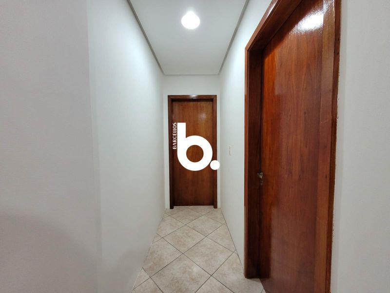Apartamento de 2 Dormitórios com Living Amplo no Bairro Santana