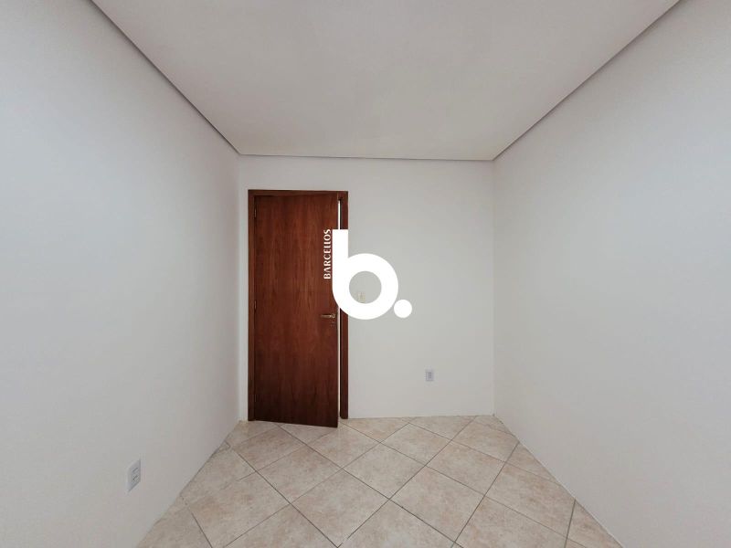Apartamento de 2 Dormitórios com Living Amplo no Bairro Santana