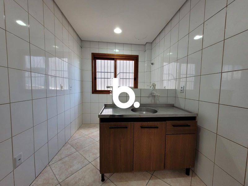 Apartamento de 2 Dormitórios com Living Amplo no Bairro Santana