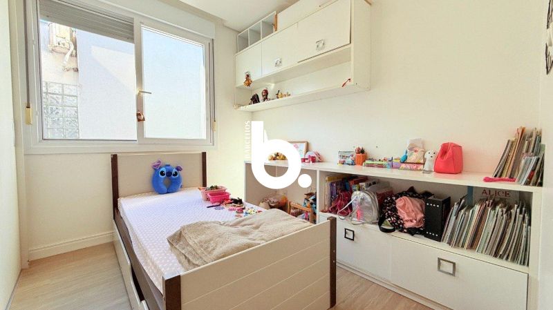 Casa em Condomínio de 3 Dormitórios à Venda no Bairro Vila Nova
