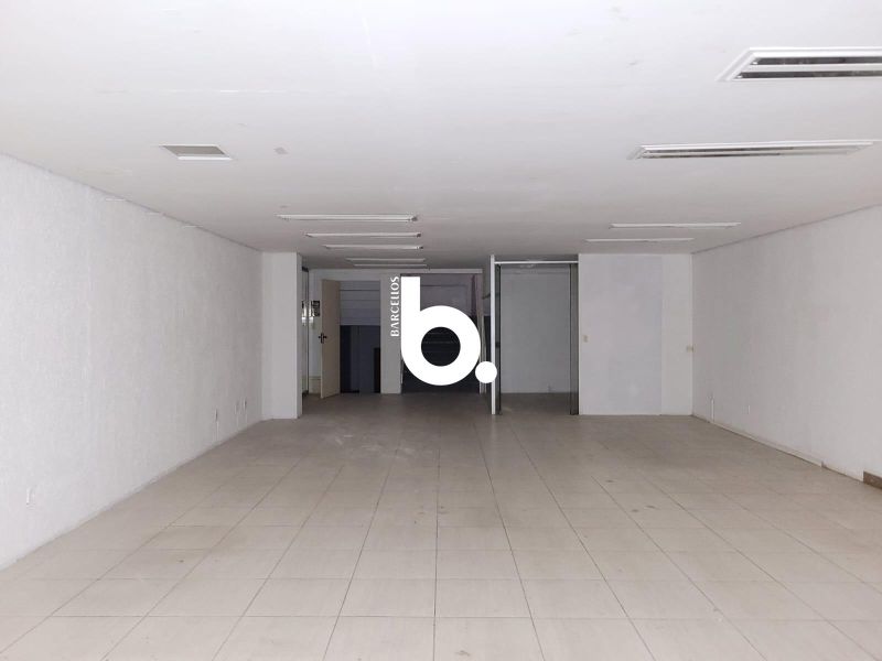 Loja Comercial com 1.000 m² em 3 Pavimentos no Centro Histórico de Porto Alegre