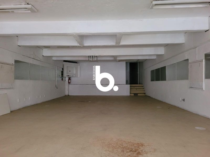 Loja Comercial com 1.000 m² em 3 Pavimentos no Centro Histórico de Porto Alegre