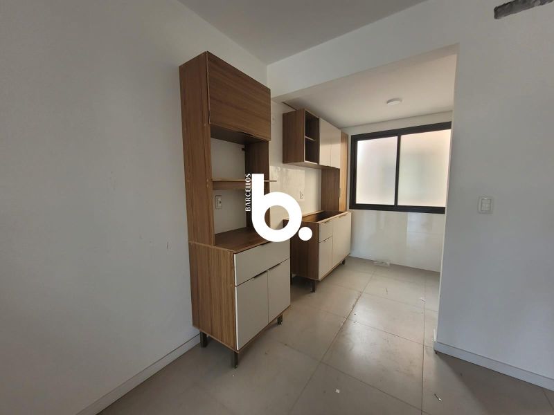 Apartamento 49m² com 1 vaga de garagem e excelente localização próximo à Av. Ipiranga