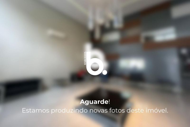 Box com 15m² à venda no bairro Independencia, Porto Alegre