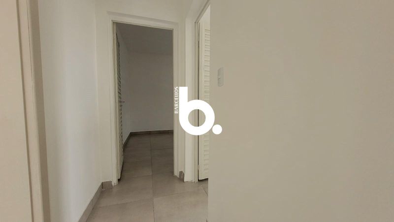 Apartamento de 2 dormitórios, 63 m², totalmente reformado no Nonoai