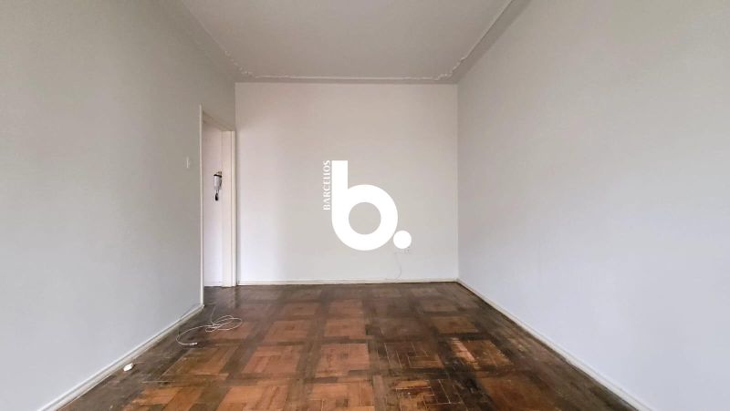Apartamento de 2 dormitórios no Bom Fim próximo ao Hospital de Clínicas