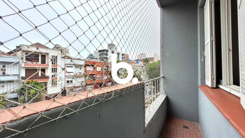 Apartamento de 2 dormitórios no Bom Fim próximo ao Hospital de Clínicas