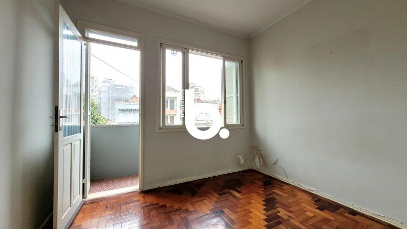 Apartamento de 2 dormitórios no Bom Fim próximo ao Hospital de Clínicas