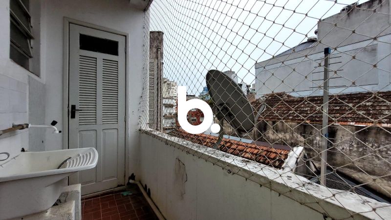 Apartamento de 2 dormitórios no Bom Fim próximo ao Hospital de Clínicas