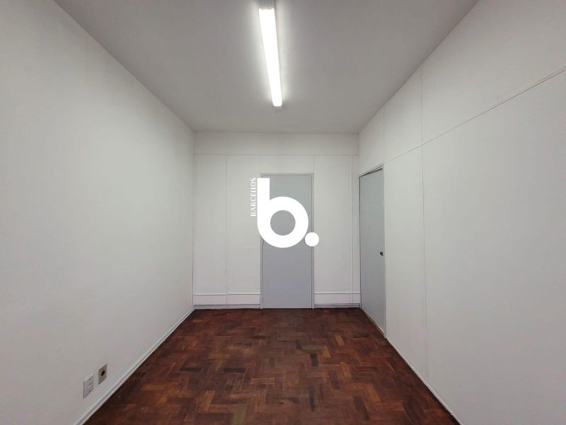 Sala Comercial de 62 m² no Centro Histórico