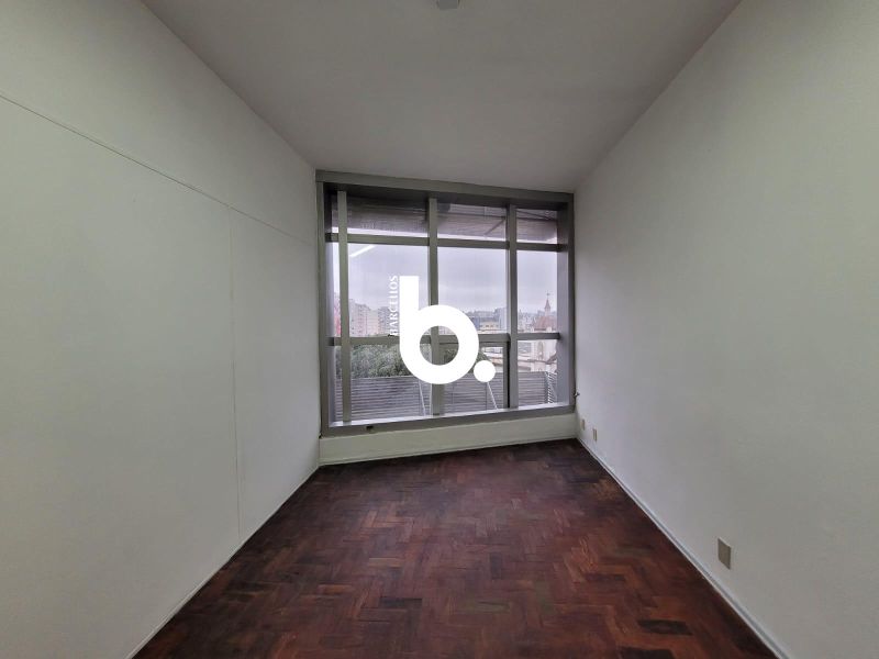 Sala Comercial de 62 m² no Centro Histórico