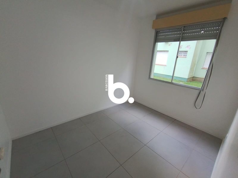 Apartamento Amplo e Iluminado com 2 Dormitórios no Protásio Alves