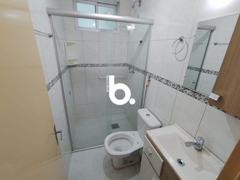Apartamento Amplo e Iluminado com 2 Dormitórios no Protásio Alves
