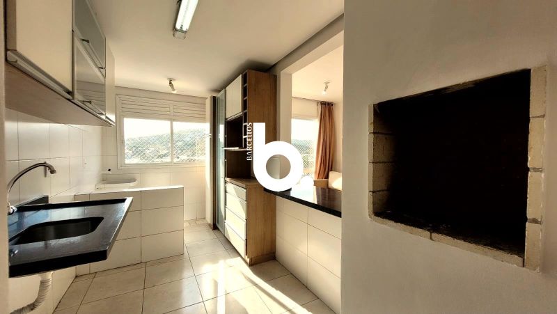 Apartamento Semimobiliado de 2 Dormitórios para Locação no Bairro Tristeza