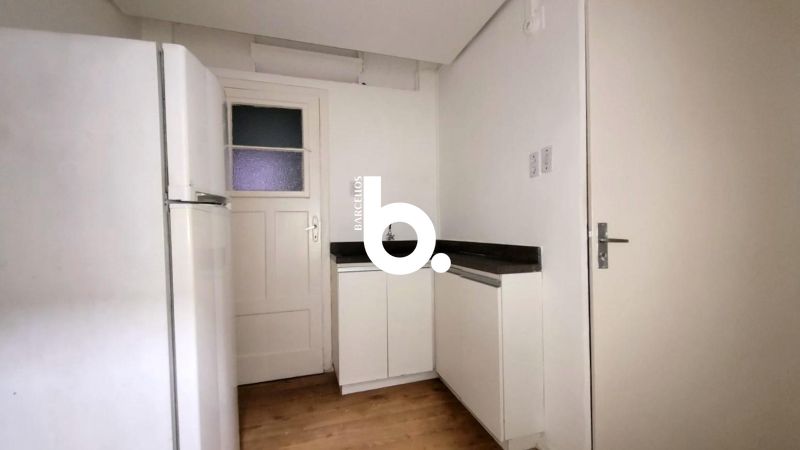 JK SEMIMOBILIADO NO CENTRO HISTÓRICO – PRÓXIMO À SANTA CASA