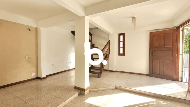 Excelente oportunidade para empresas que buscam um imóvel com amplo espaço, versatilidade e localização privilegiada no bairro Cristo Redentor.