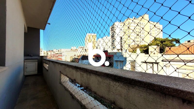 Apartamento 3 dormitórios, 95 m², com sacada no bairro Floresta