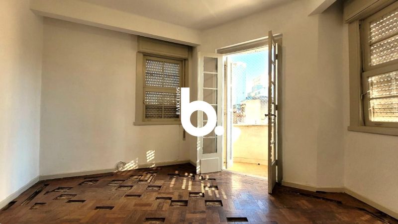 Apartamento 3 dormitórios, 95 m², com sacada no bairro Floresta