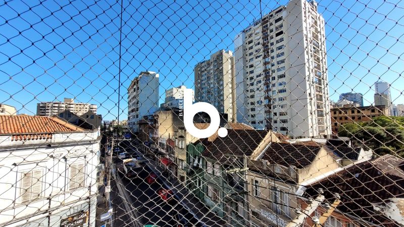 Apartamento 3 dormitórios, 95 m², com sacada no bairro Floresta