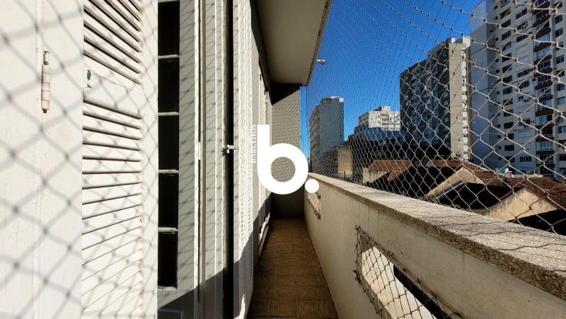 Apartamento 3 dormitórios, 95 m², com sacada no bairro Floresta