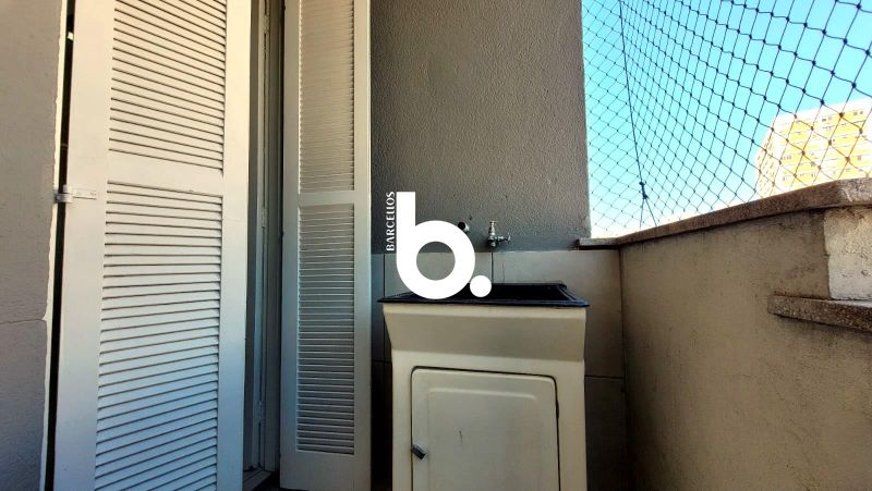 Apartamento 3 dormitórios, 95 m², com sacada no bairro Floresta