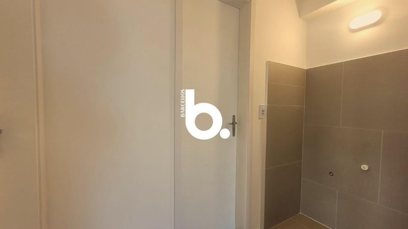 Apartamento 1 Dormitório Reformado com Projeto de Arquiteto | 66 m² | Centro Histórico