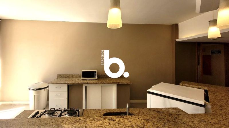 Apartamento 1 Dormitório Reformado com Projeto de Arquiteto | 66 m² | Centro Histórico