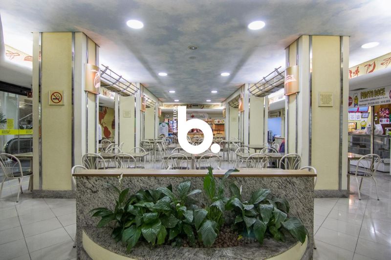 Sala Comercial de 53m² na Galeria Malcon – Frente para a Rua dos Andradas