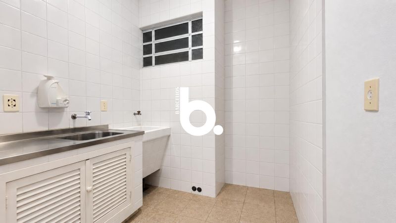 Apartamento 1 Dormitório à Venda no Centro de Porto Alegre | 40m²