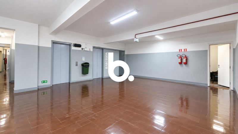 Sala comercial na Galeria do Rosário | Maior planta do edifício | Potencial para uso residencial