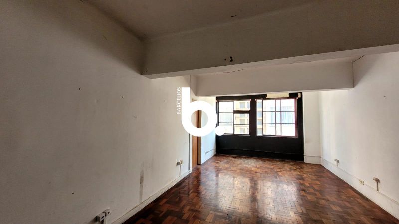 Sala comercial na Galeria do Rosário | Maior planta do edifício | Potencial para uso residencial