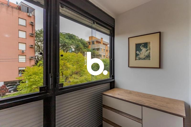 Cobertura Triplex com 266m², Solarium e 2 Boxes em Petrópolis
