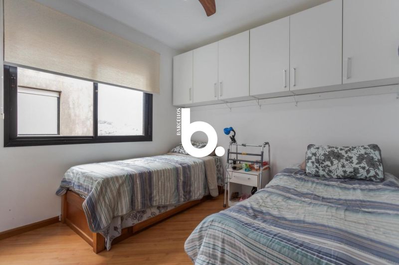 Cobertura Triplex com 266m², Solarium e 2 Boxes em Petrópolis