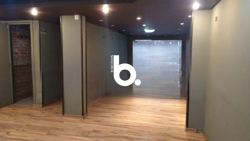 Loja com 2 banheiros e 300m² à venda no bairro Centro Historico, Porto Alegre