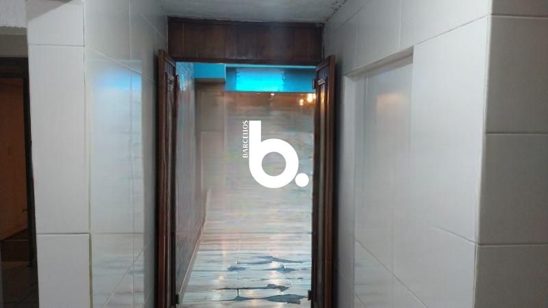 Loja com 2 banheiros e 300m² à venda no bairro Centro Historico, Porto Alegre