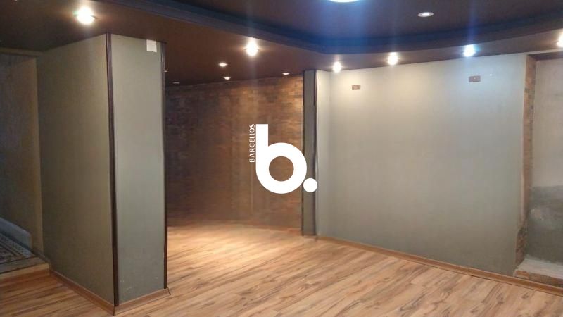 Loja com 2 banheiros e 300m² à venda no bairro Centro Historico, Porto Alegre