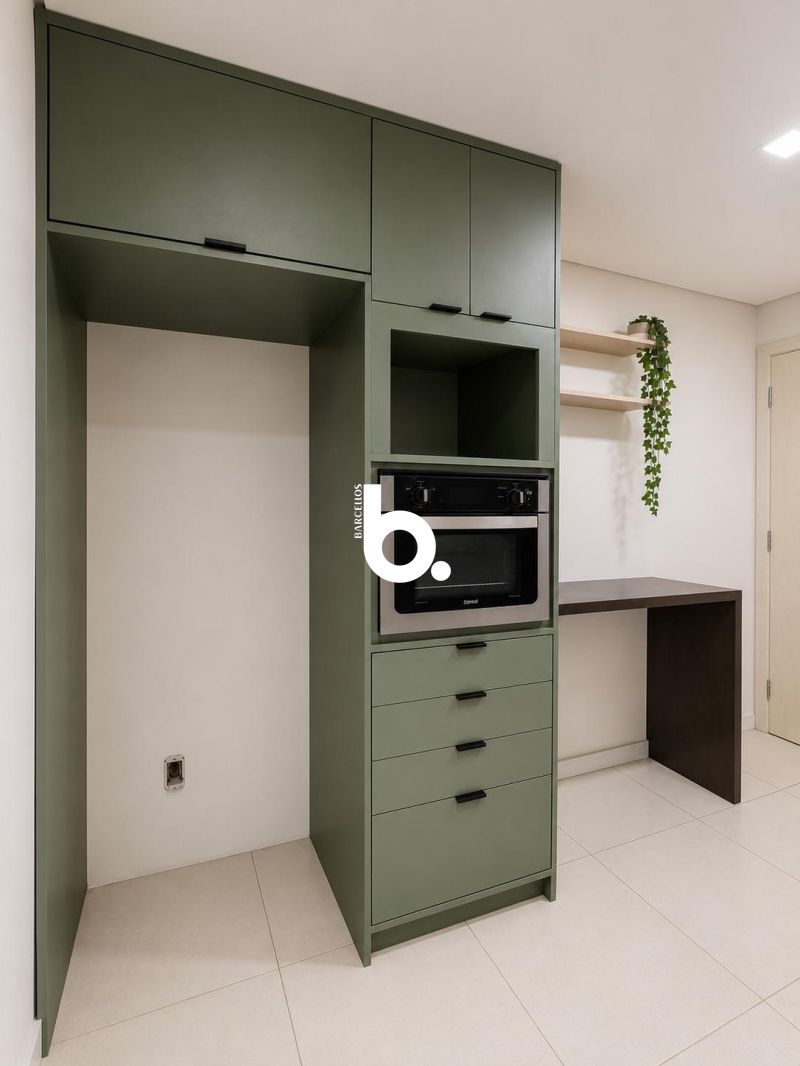 Apartamento térreo com área externa e 3 dormitórios